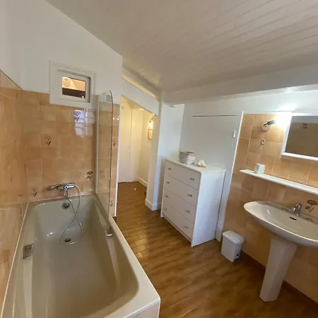 Maison 10 Personnes Au Pied De La Rhune, Proche St Jean De Luz